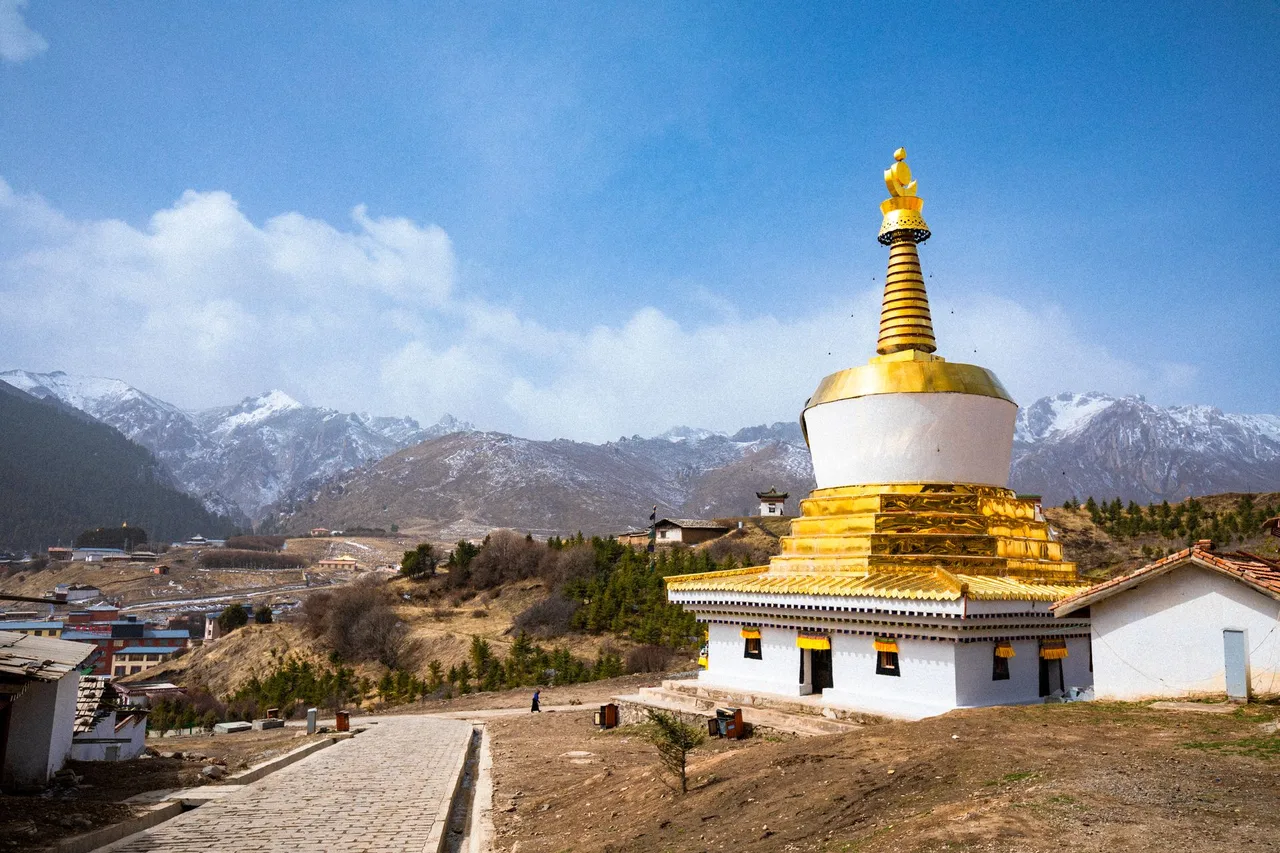 Buddhist Principles for a Happy Life